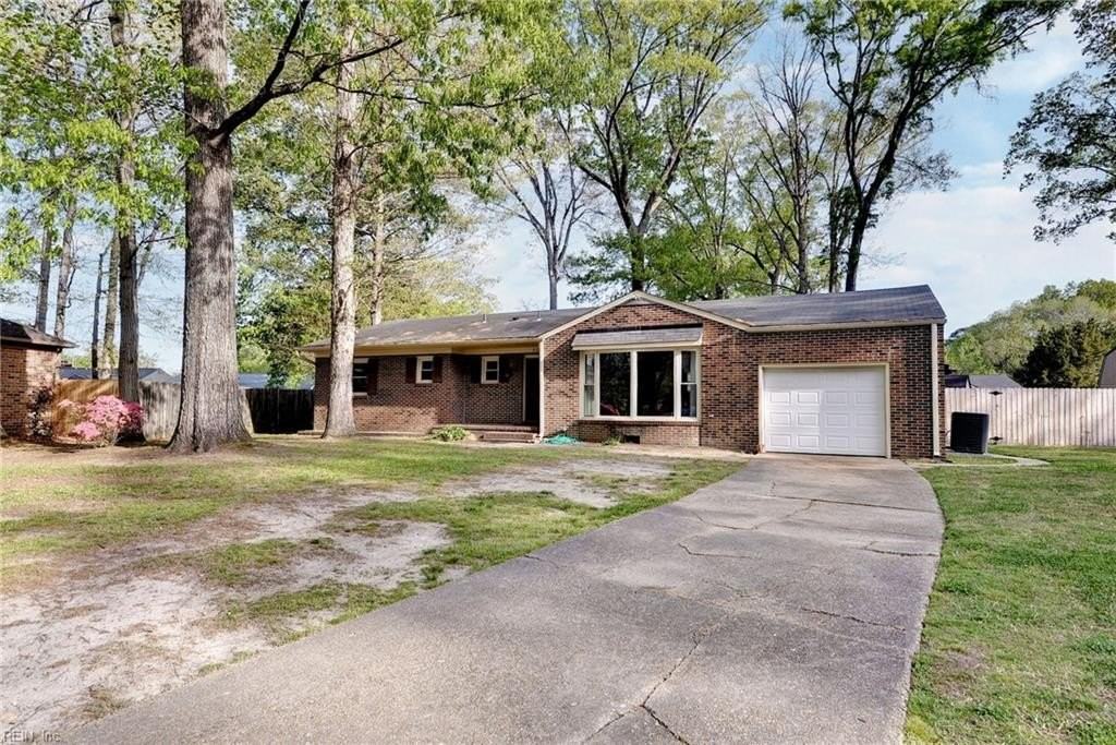 231 Shadywood Dr - Photo 2 of 34