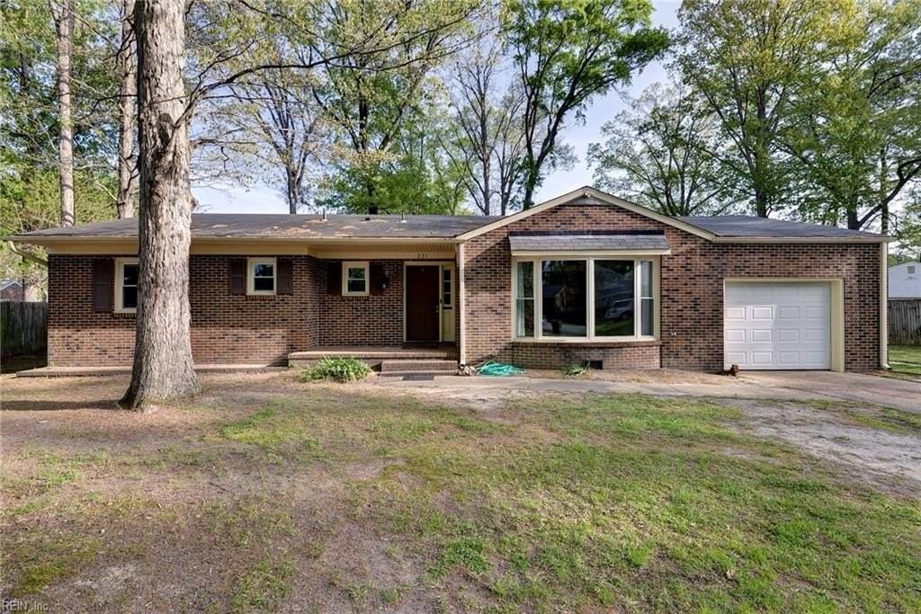 231 Shadywood Dr - Photo 3 of 34