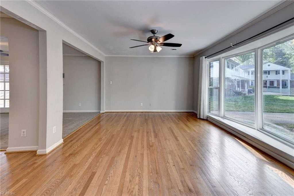 231 Shadywood Dr - Photo 6 of 34