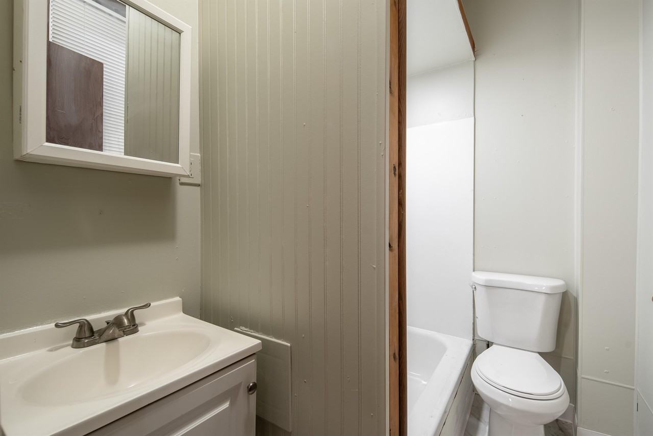 140 5th Ave #2 - Photo 4 of 29