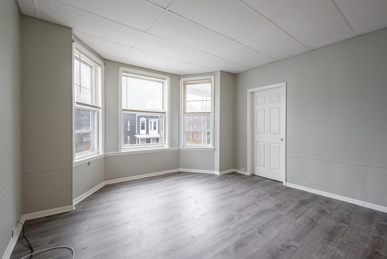 140 5th Ave #2 - Photo 3 of 29