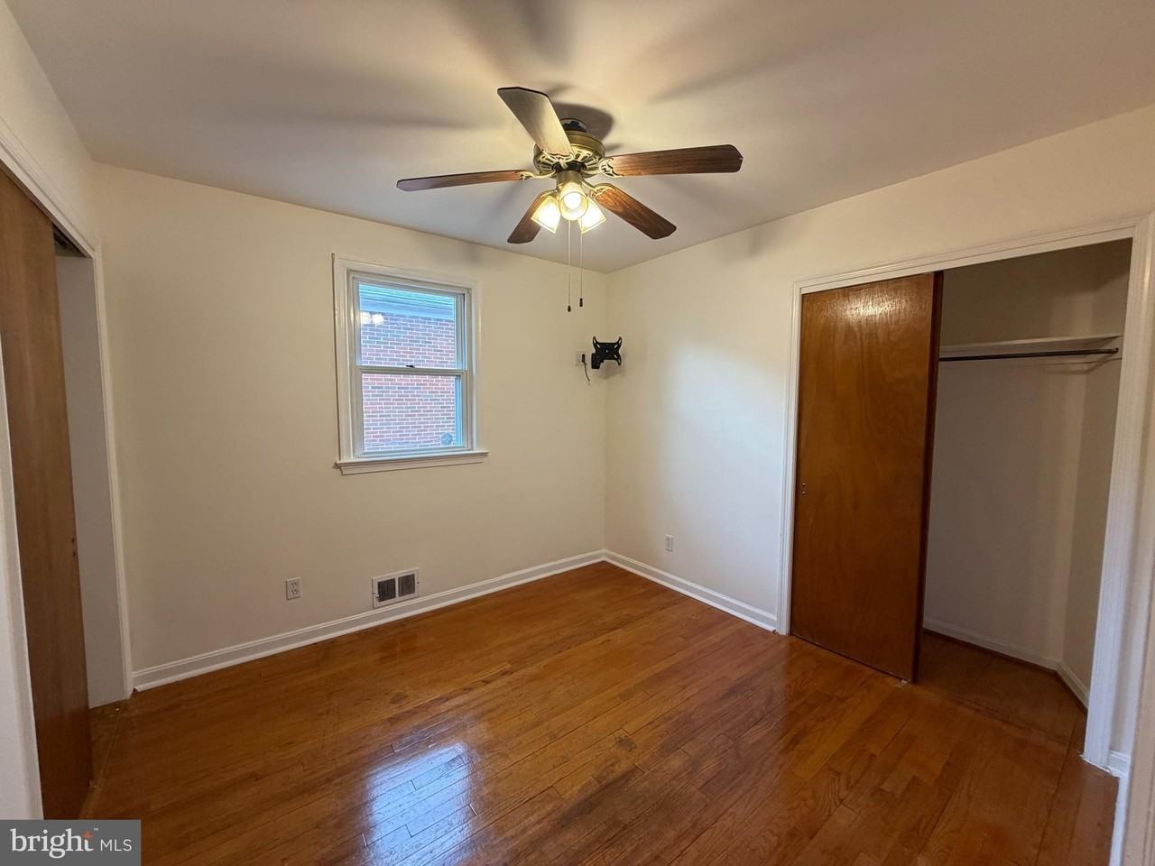 4308 Alton St - Photo 4 of 34