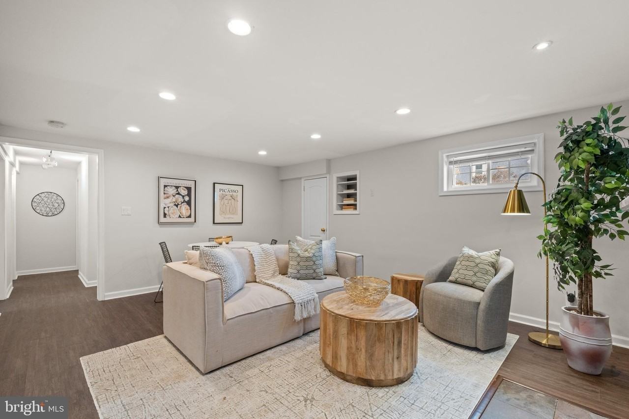 1700 Dewitt Ave #1 - Photo 3 of 20