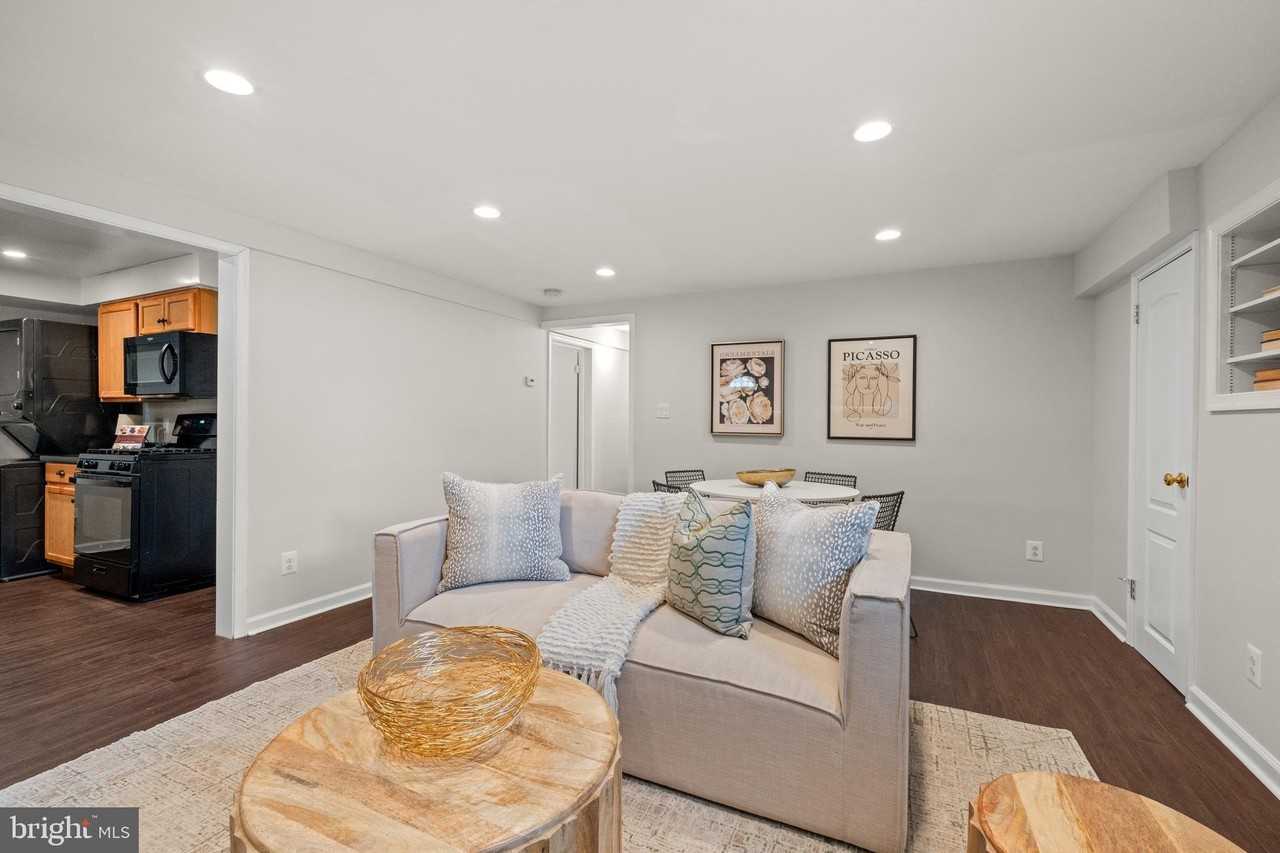 1700 Dewitt Ave #1 - Photo 4 of 20