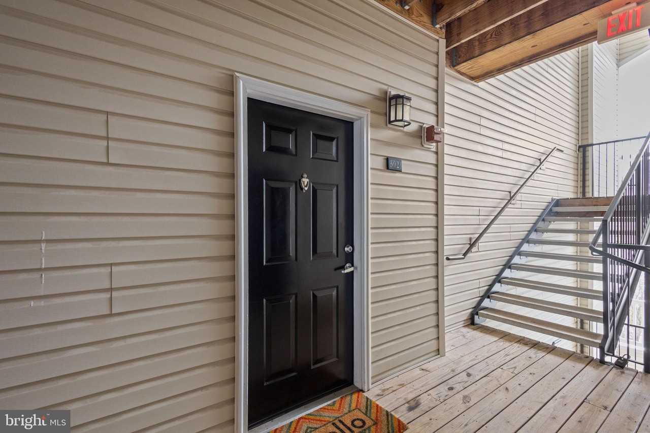 508 Sunset View Ter Se #302 - Photo 2 of 30