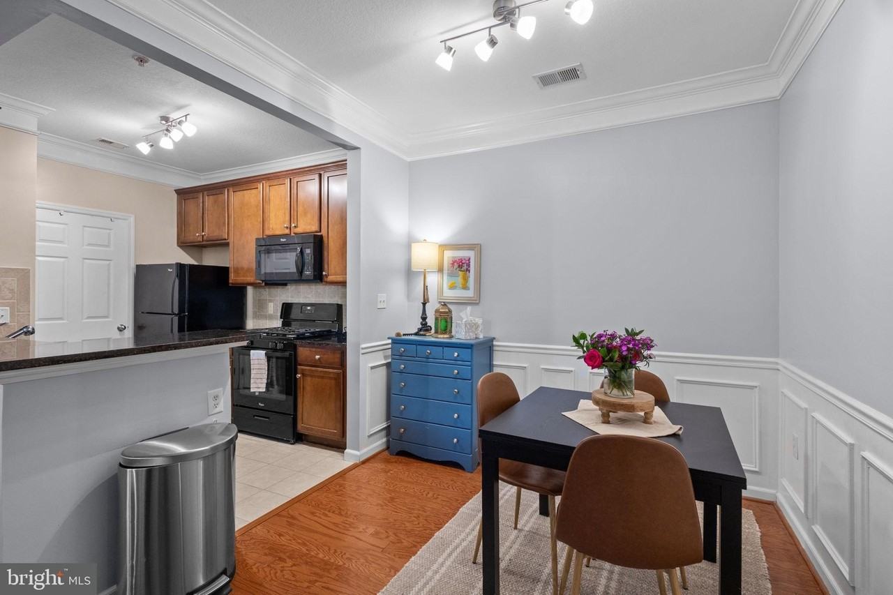 508 Sunset View Ter Se #302 - Photo 6 of 30