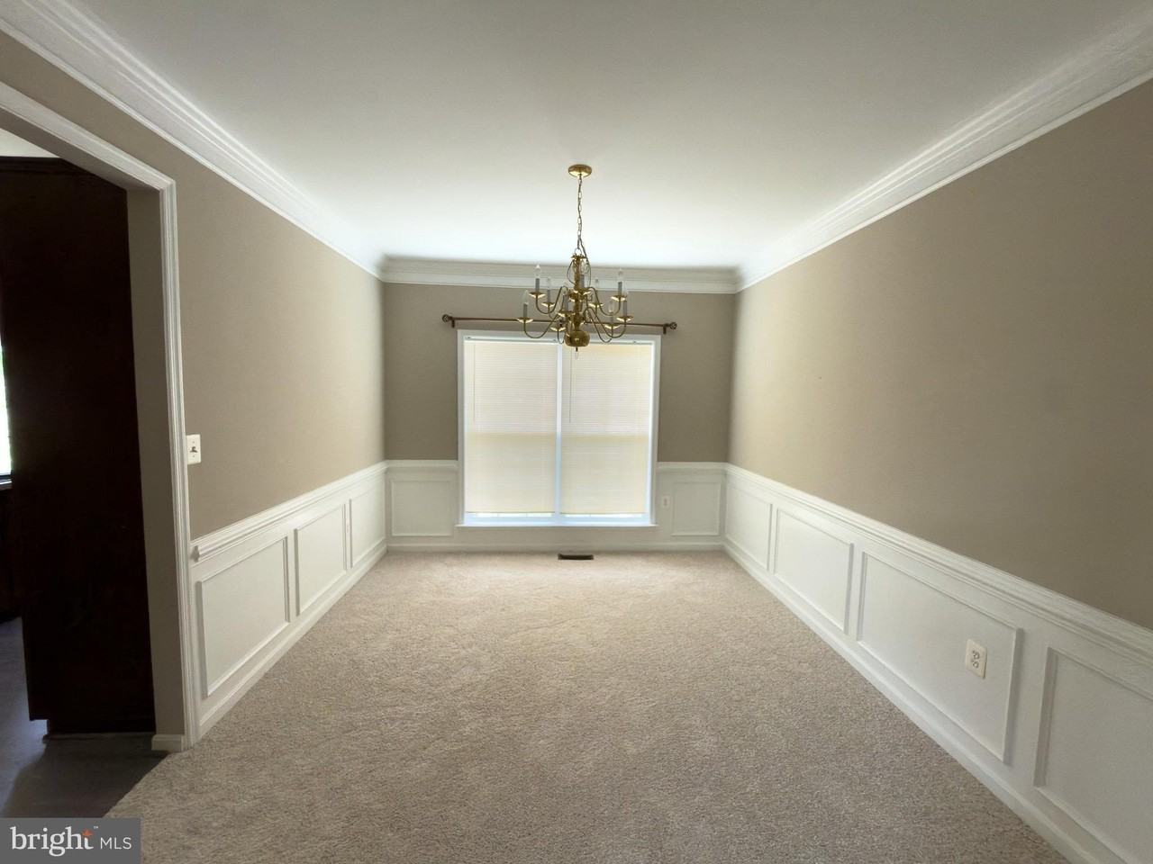 1929 Melvor Ln - Photo 4 of 21