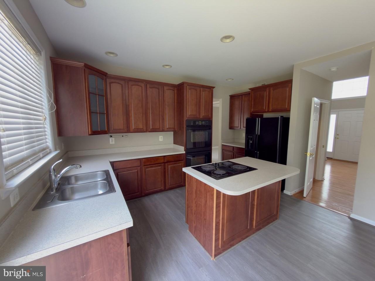 1929 Melvor Ln - Photo 7 of 21