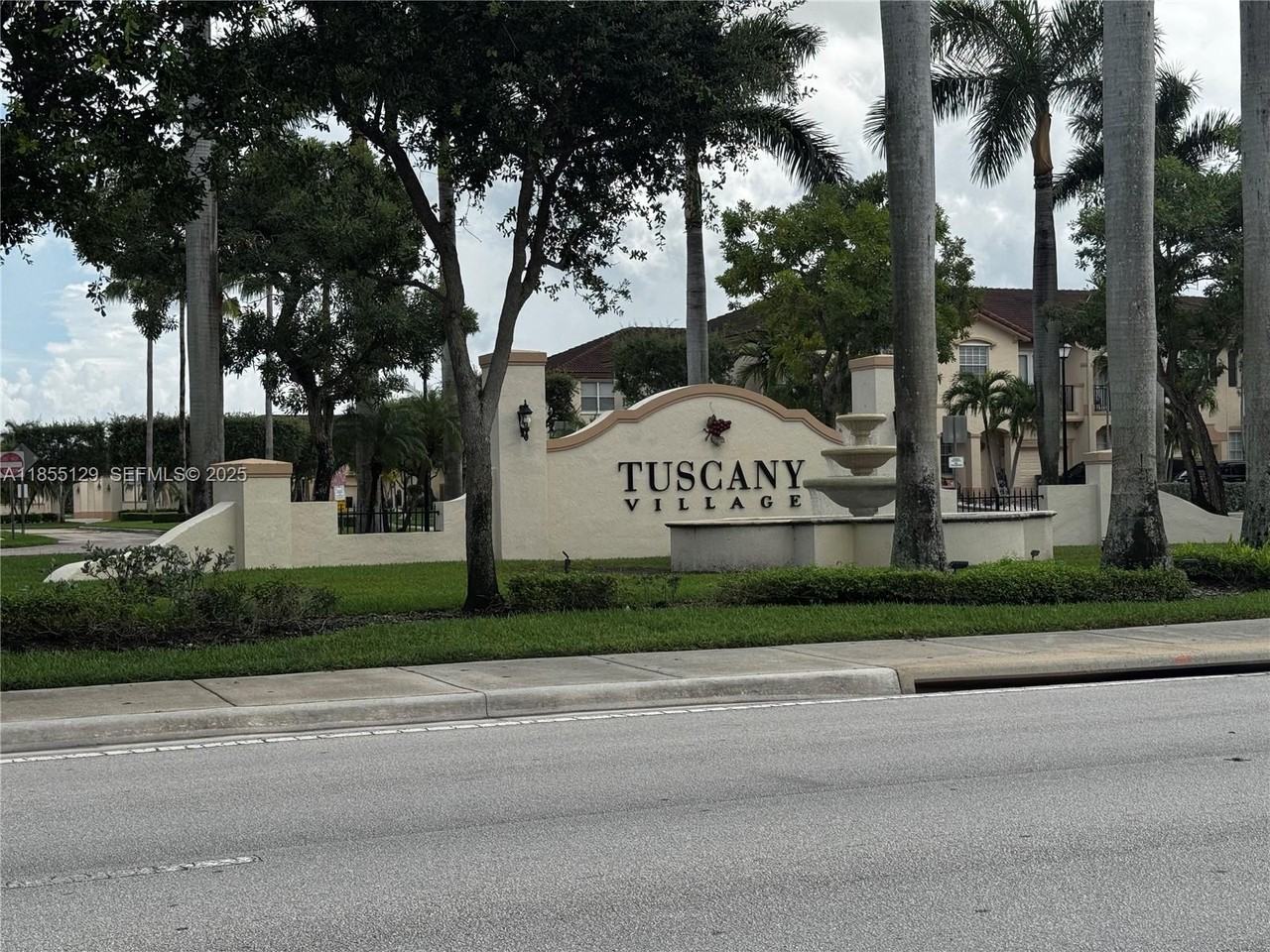 13295 Southwest 128th Street #13295 - Photo 5 of 12