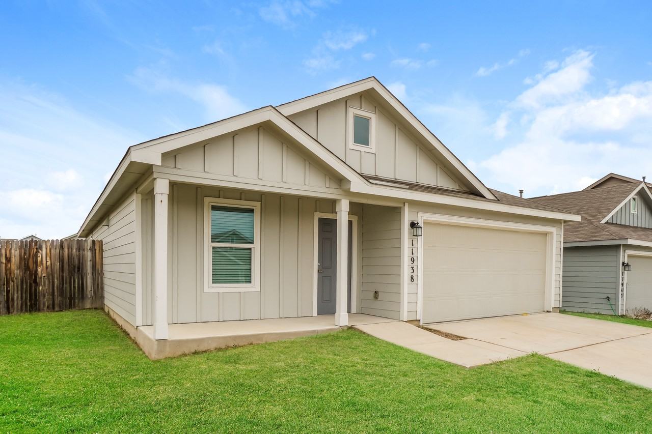 11938 Fuzzy Path - Photo 2 of 27