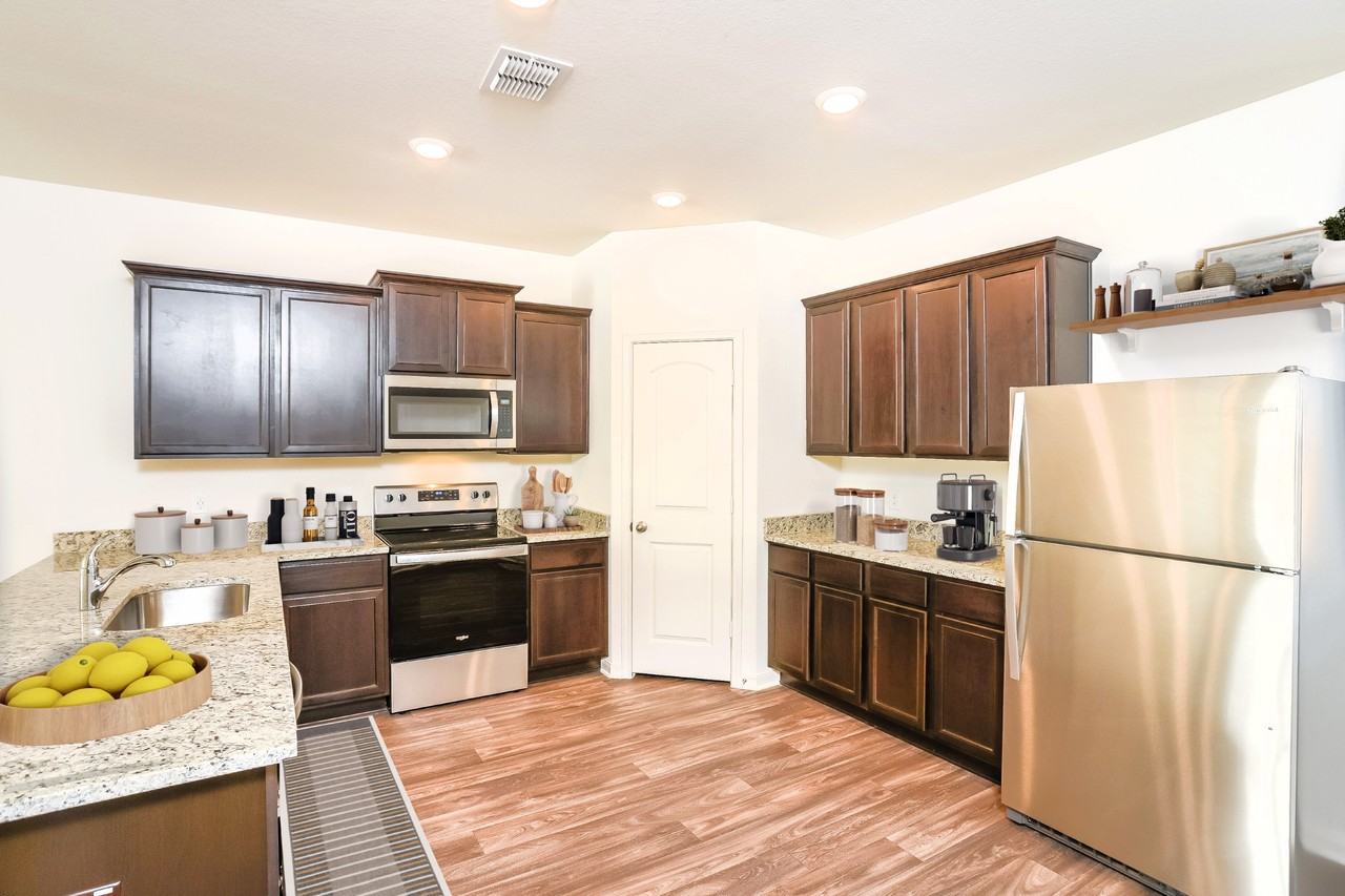 12029 Claudette St - Photo 3 of 17