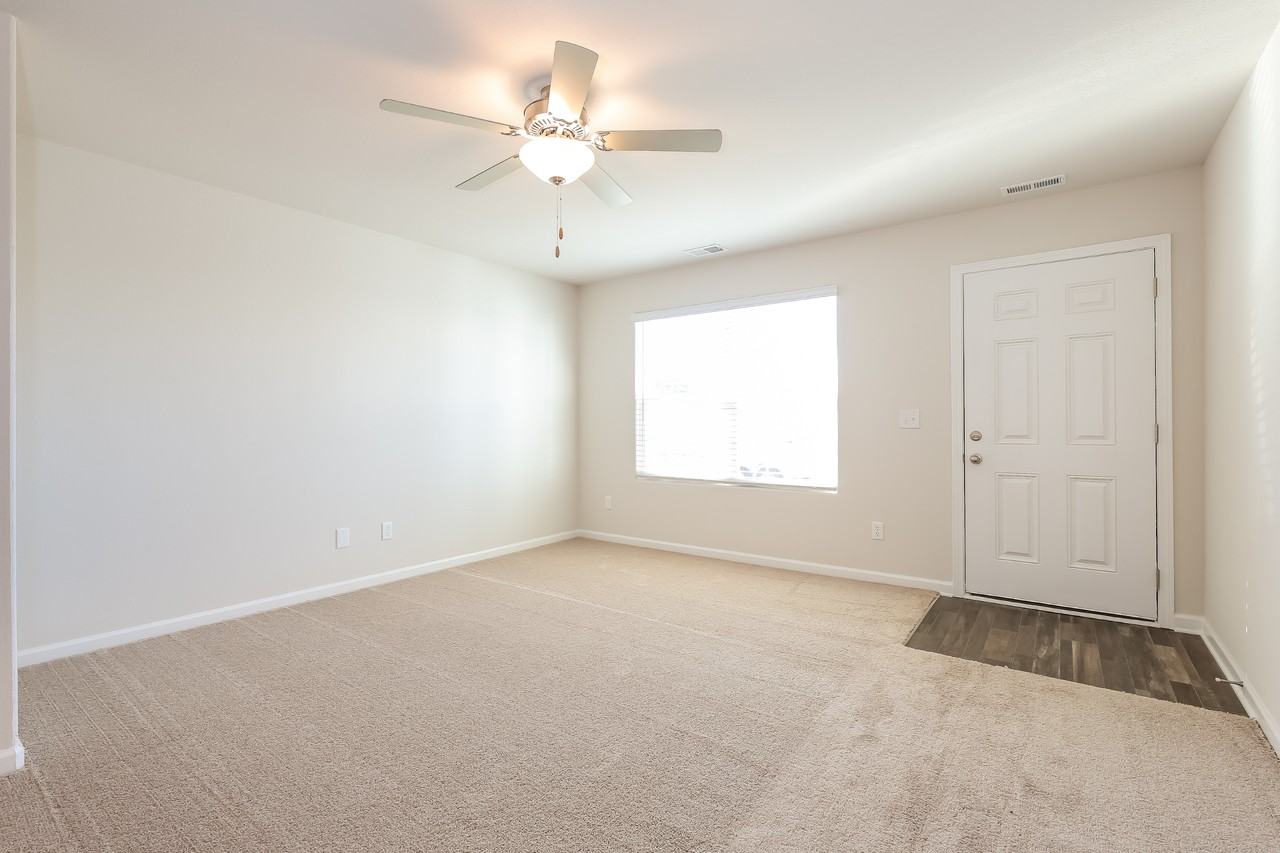 4069 Reinfield Dr - Photo 5 of 21