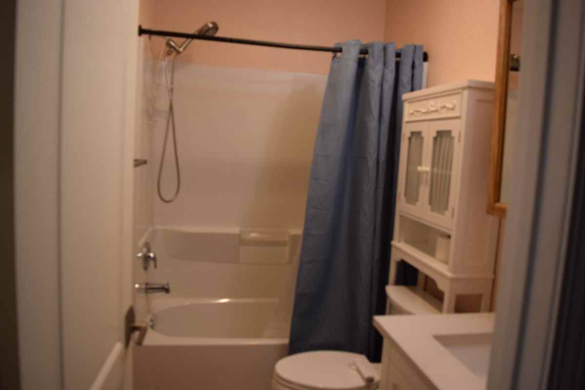 11117 Hadler Dr - Photo 3 of 5