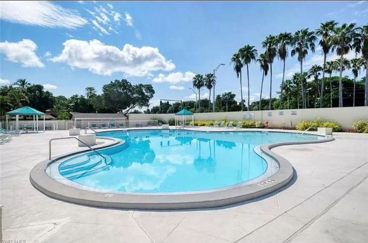 4265 Island Cir - Photo 5 of 23