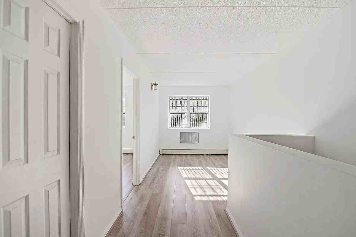 482 Central Ave - Photo 3 of 9