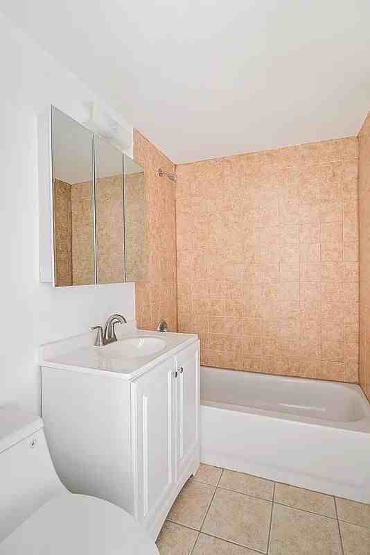 482 Central Ave - Photo 7 of 9