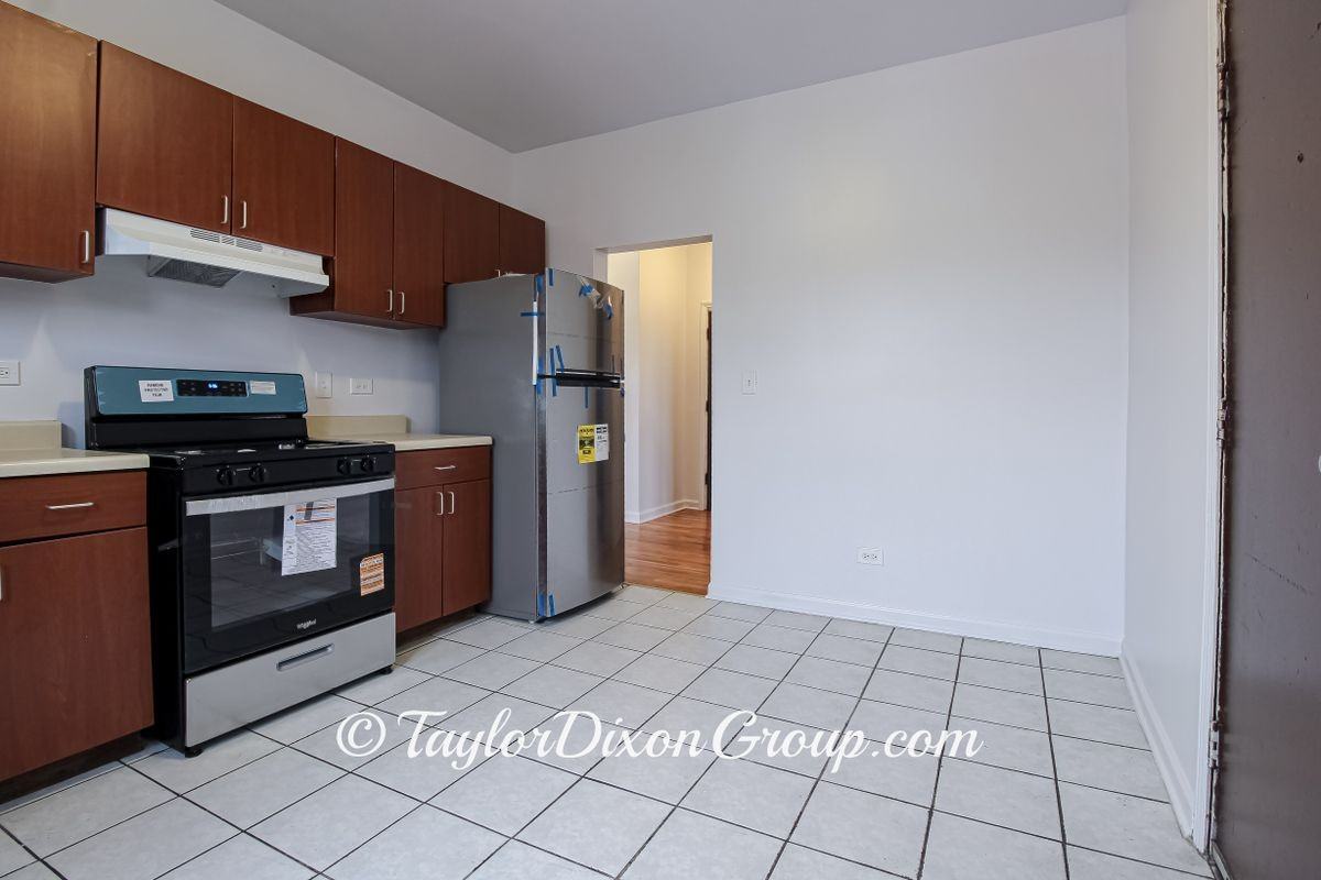 4033 W Gladys Ave ##2s - Photo 4 of 22