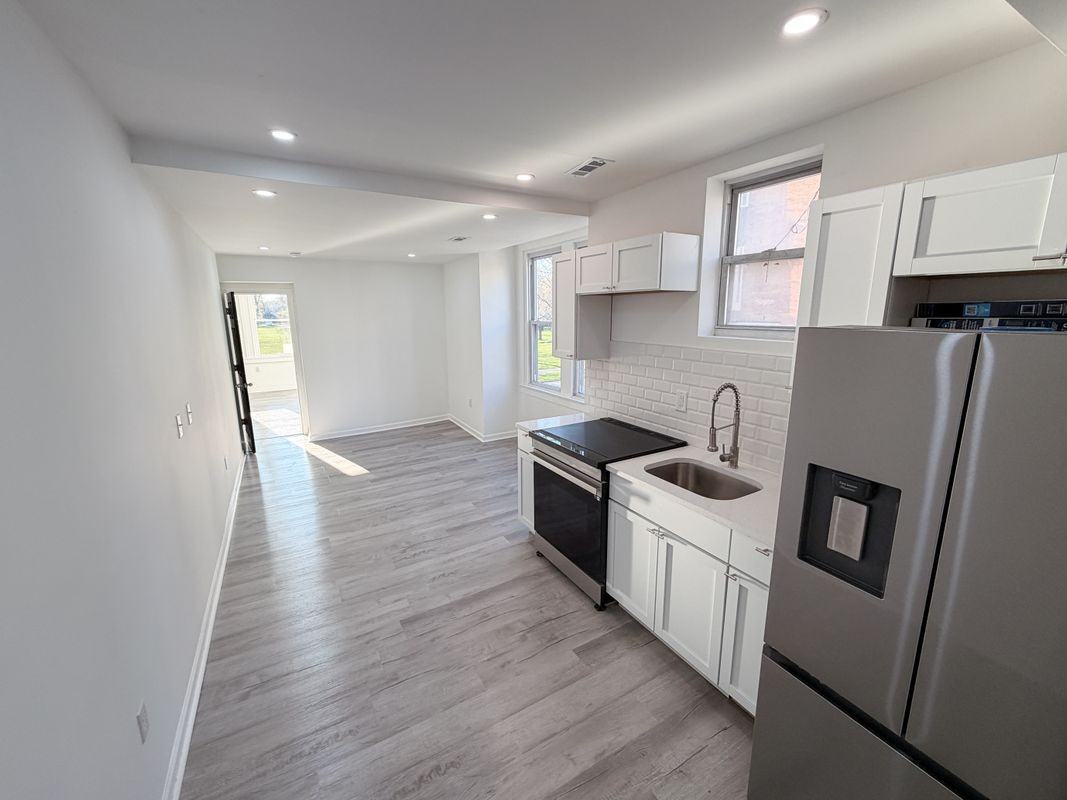 1621 N 33rd St - Photo 5 of 11