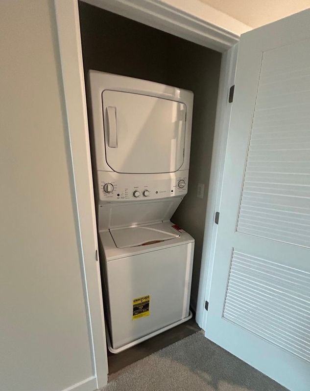 168 Bethlehem Pl - Photo 4 of 15