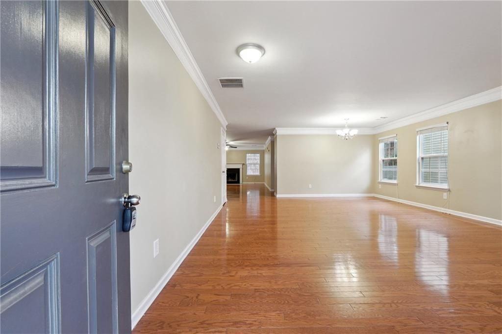 3050 Centerglen Ln - Photo 2 of 30