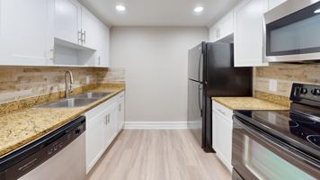 featured image of 11050 Le Jardin Cir