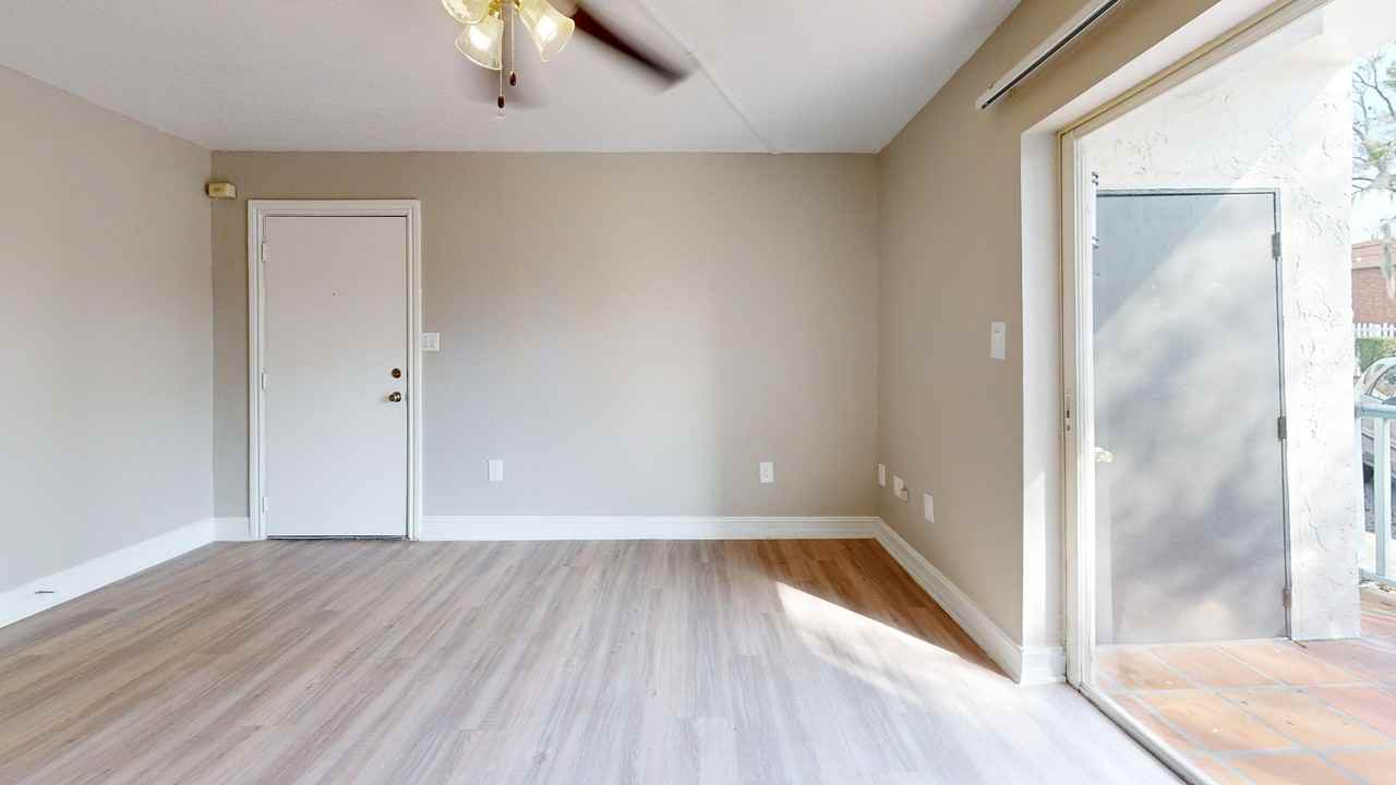 Seastone Apartments - Photo 7 of 37