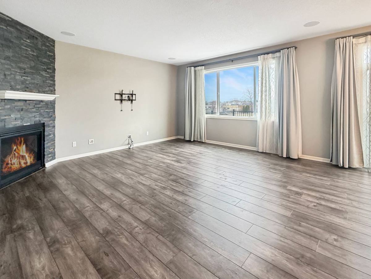 5526 Wisconsin Ave N - Photo 3 of 10