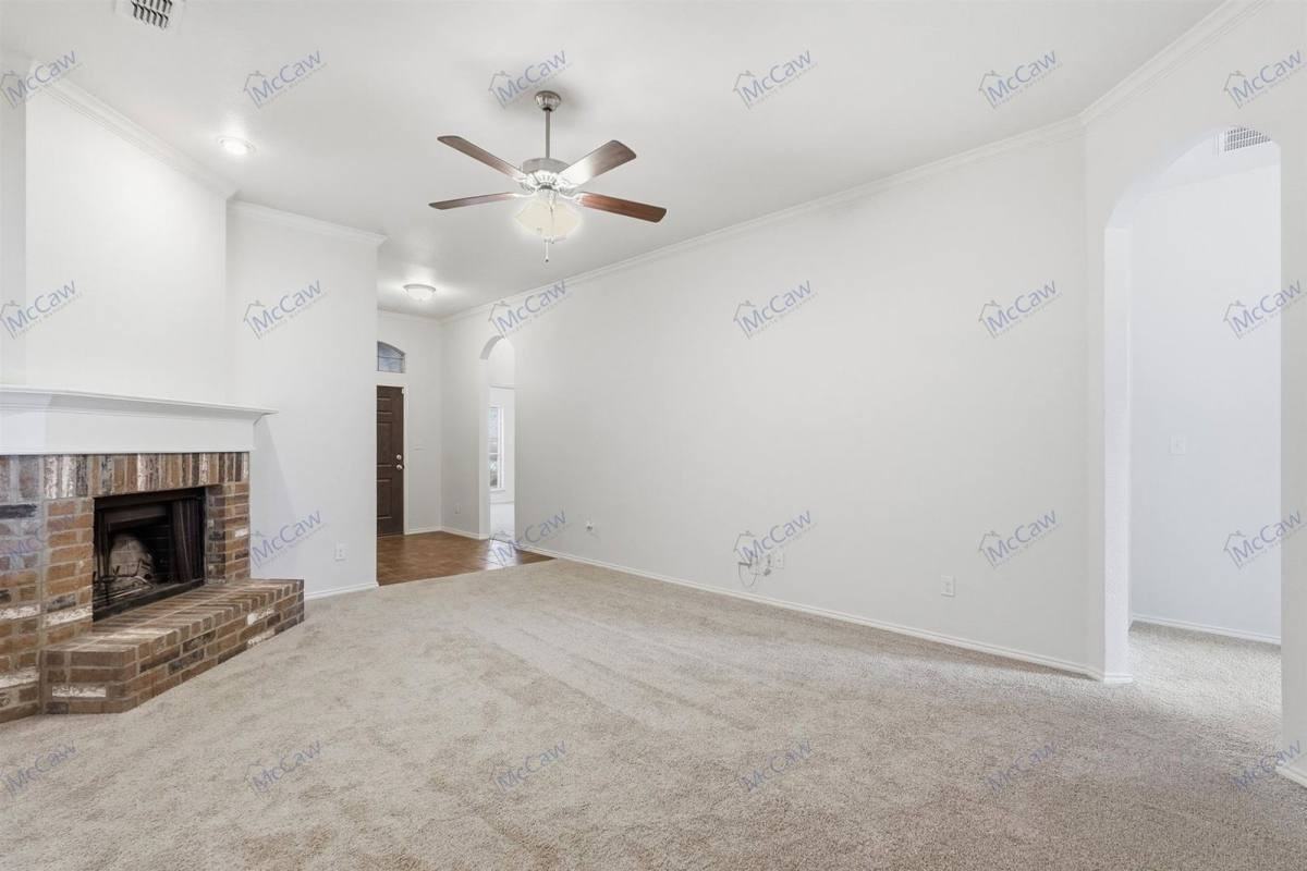 1904 Louis Miller Dr - Photo 2 of 10