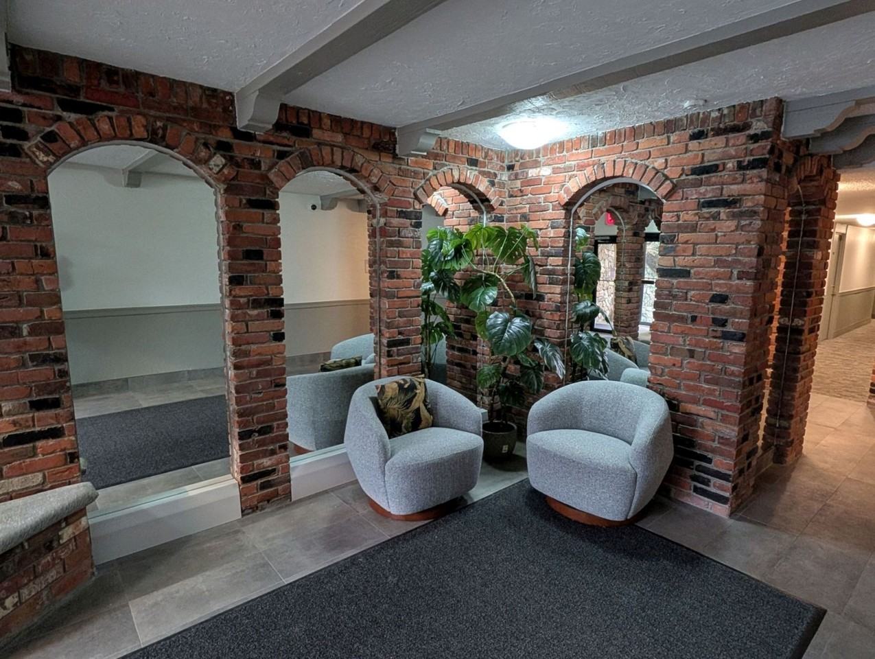 Vista Royale - Photo 6 of 8