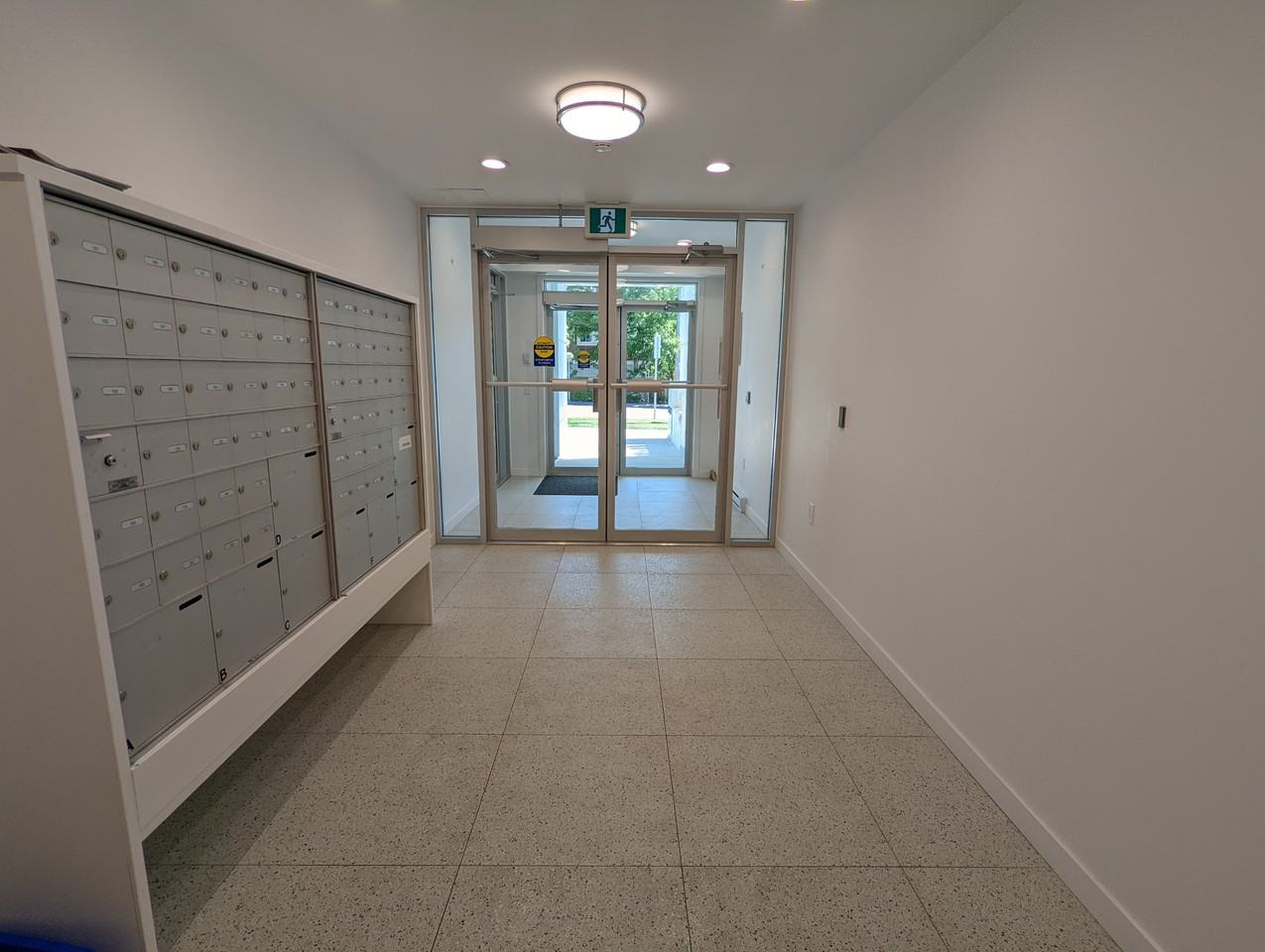 The Row - Photo 6 of 43