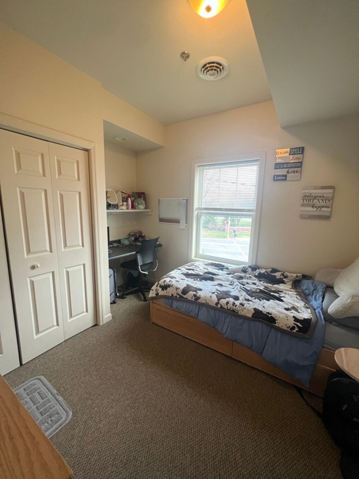 College Place - 70000 - Photo 6 of 11