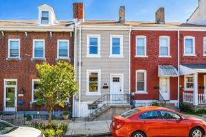 featured image of 363 44th St #NA