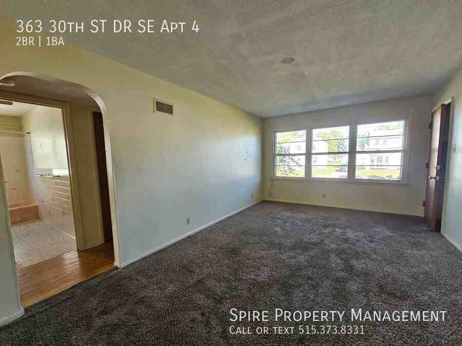 363 30th Street Dr Se Apt 4 - Photo 3 of 7
