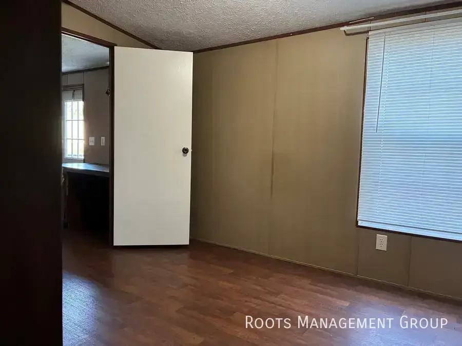 387 Webster Rd #82 - Photo 3 of 29