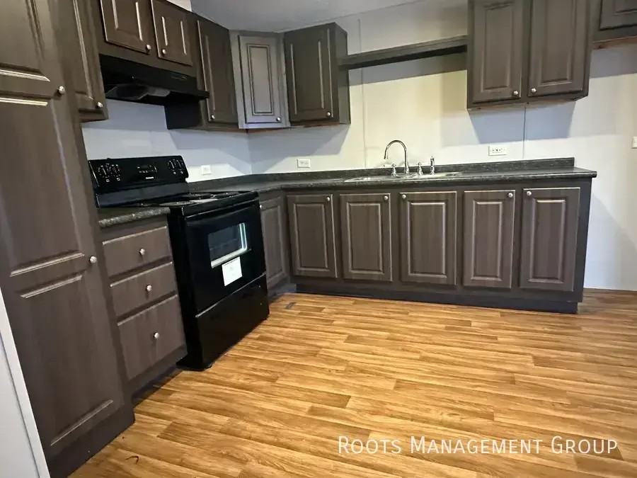 272 Emerson Bypass Rd #D14 - Photo 3 of 15