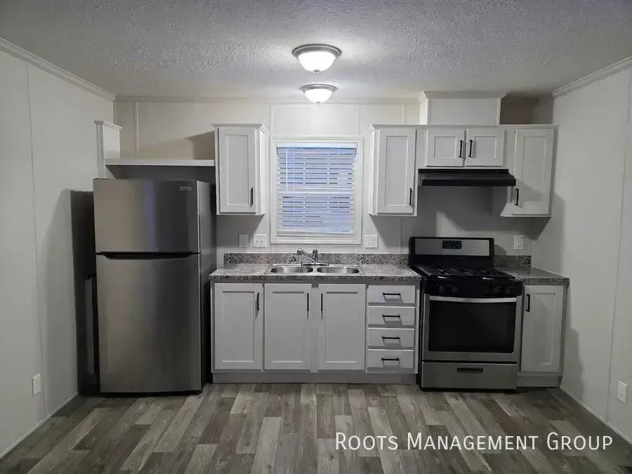 211 Carriage Lane Est #211 - Photo 3 of 19