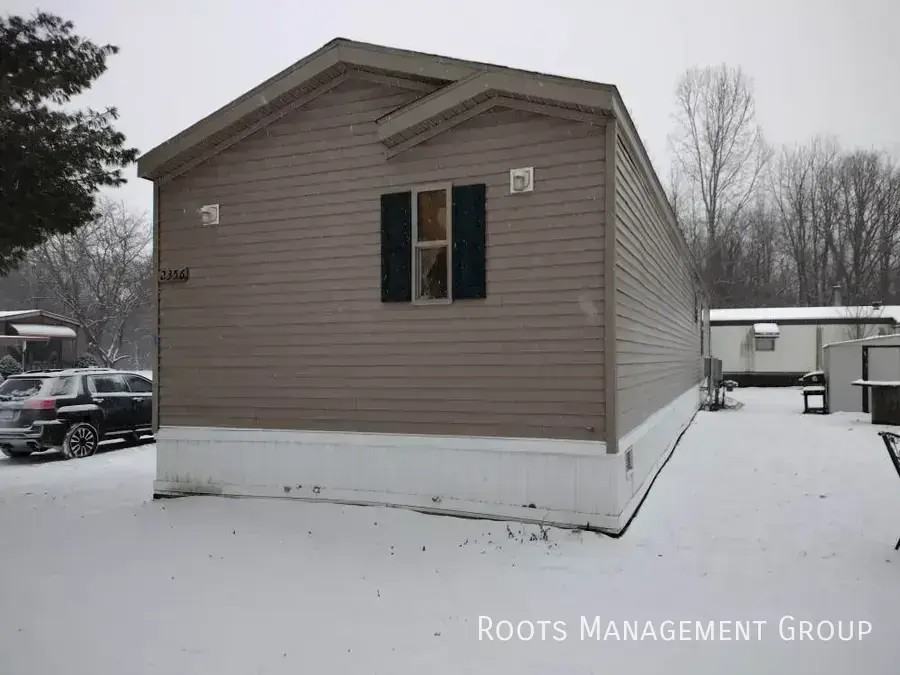 2356 Aurora Ave - Photo 2 of 10