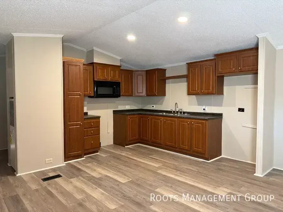 3707 E US Business 83, #215 #215 - Photo 4 of 24