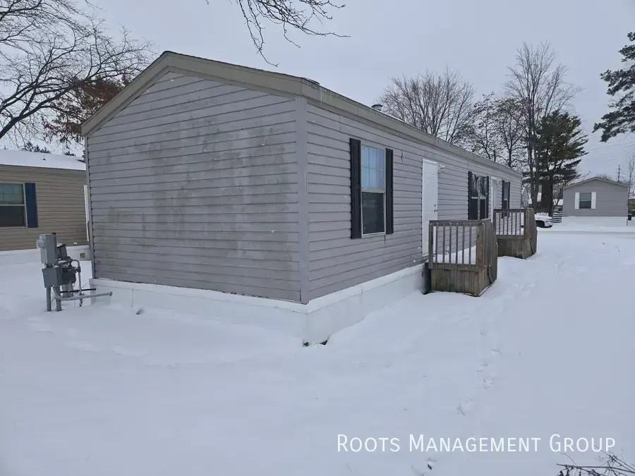 2601 Gemini St - Photo 2 of 16