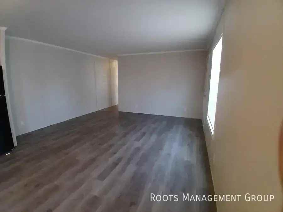 601 Carriage Lane Est #601 - Photo 3 of 13