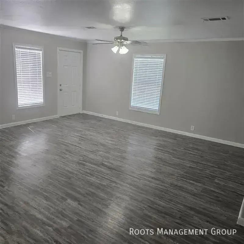 16006 Maladi Dr #16006M - Photo 2 of 21
