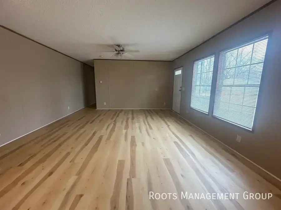 2419 Gena Ann Ln - Photo 3 of 14