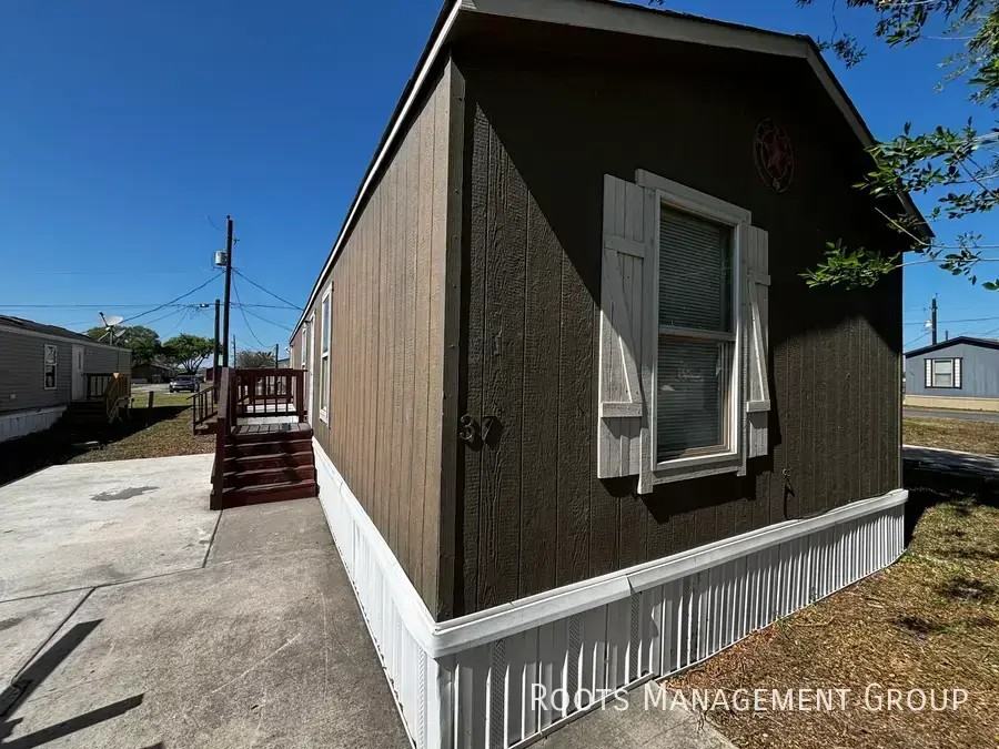 4506 N Business 77 #37