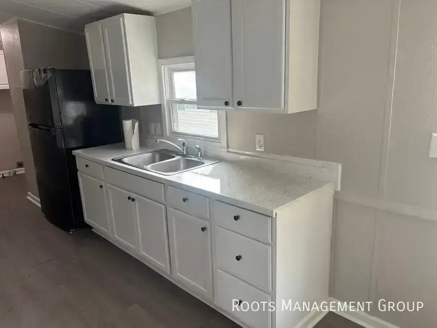 924 W Mactavish Rd - Photo 3 of 20