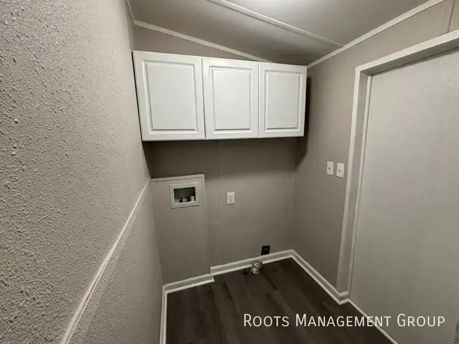 924 W Mactavish Rd - Photo 6 of 20