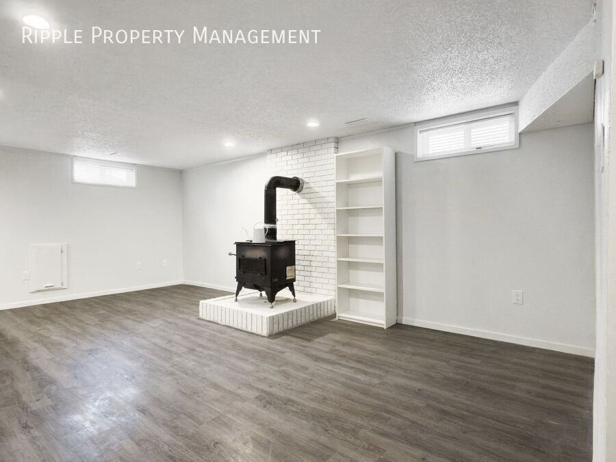 63 Woodglen Close Sw Lowr - Photo 5 of 11