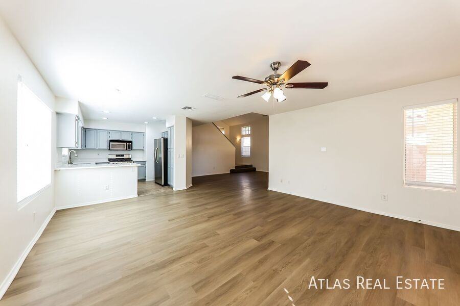 30427 N 42nd Pl - Photo 7 of 21