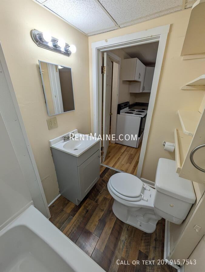 28B Autumn St - Photo 6 of 21