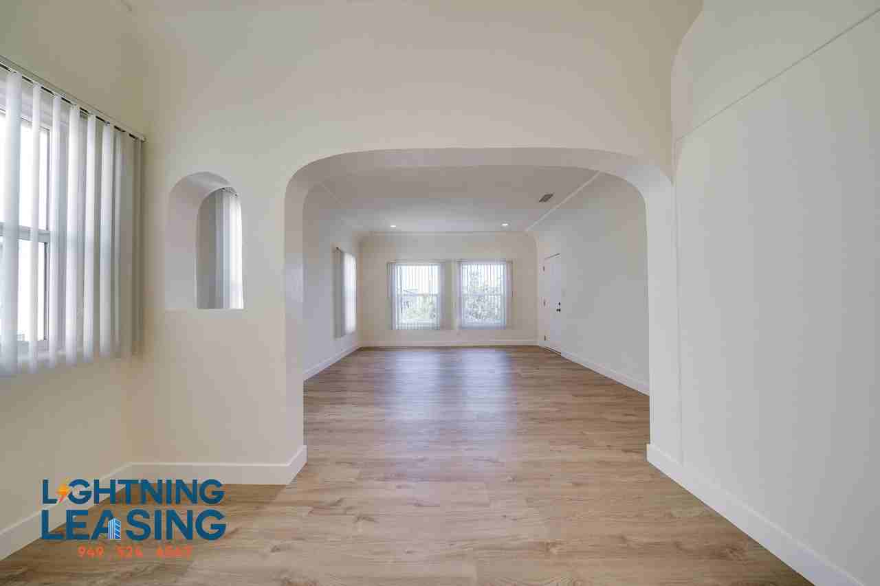 6136 Saturn St #A - Photo 5 of 24