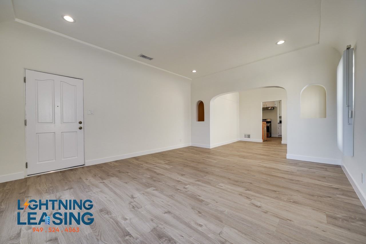 6137 Saturn St #6135D - Photo 5 of 25